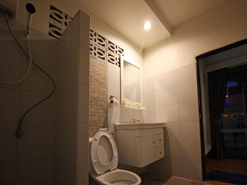 Simple Life Talay & Divers Resort Тау Экстерьер фото