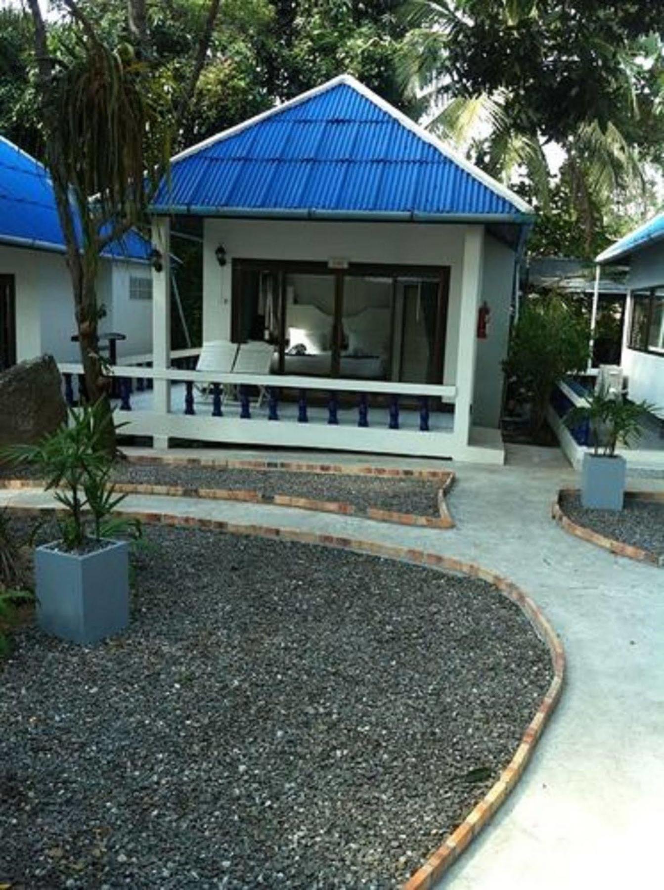 Simple Life Talay & Divers Resort Тау Экстерьер фото
